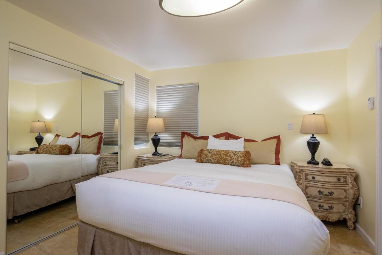 The Vendange Carmel Inn & Suites Exterior foto
