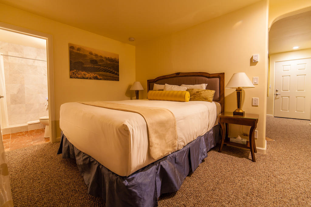 The Vendange Carmel Inn & Suites Zimmer foto