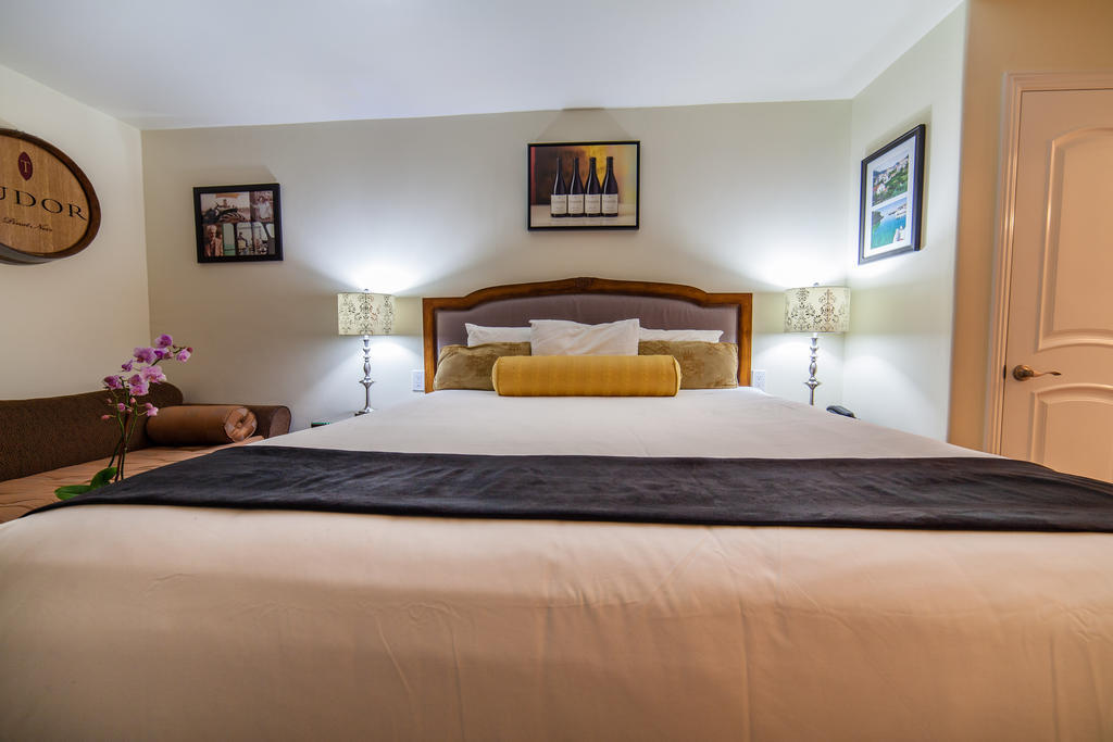 The Vendange Carmel Inn & Suites Zimmer foto